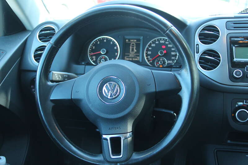 Внедорожник / Кроссовер Volkswagen Tiguan 2011 в Киеве