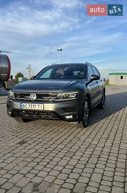 Внедорожник / Кроссовер Volkswagen Tiguan 2017 в Львове
