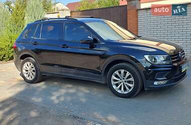 Внедорожник / Кроссовер Volkswagen Tiguan 2017 в Запорожье