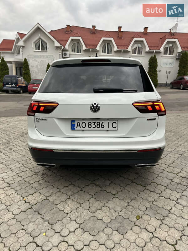 Внедорожник / Кроссовер Volkswagen Tiguan 2019 в Ужгороде