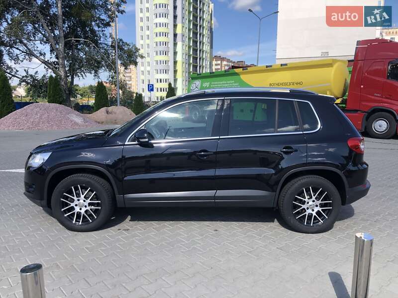 Позашляховик / Кросовер Volkswagen Tiguan 2008 в Житомирі