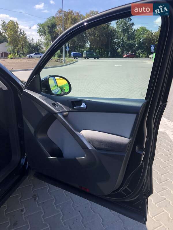 Позашляховик / Кросовер Volkswagen Tiguan 2008 в Житомирі