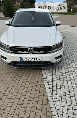 Позашляховик / Кросовер Volkswagen Tiguan 2016 в Винниках