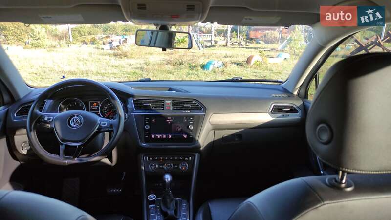 Внедорожник / Кроссовер Volkswagen Tiguan 2017 в Житомире