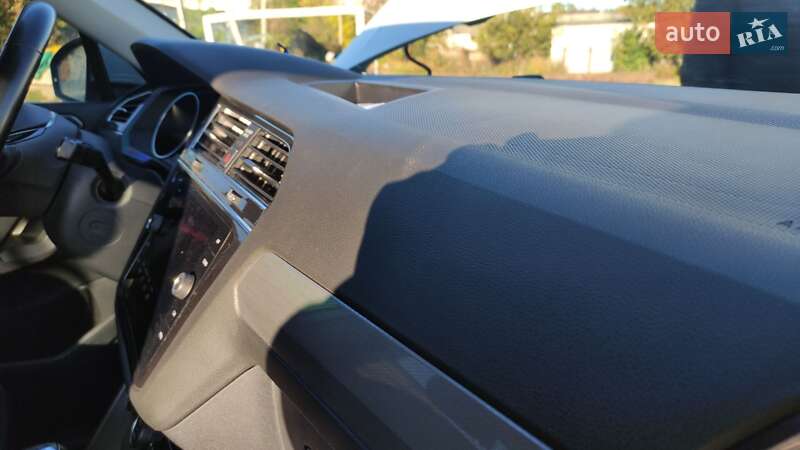 Внедорожник / Кроссовер Volkswagen Tiguan 2017 в Житомире