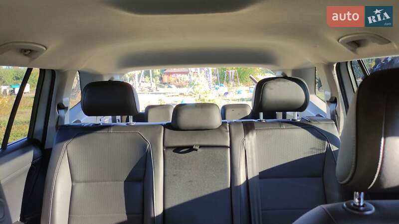 Внедорожник / Кроссовер Volkswagen Tiguan 2017 в Житомире