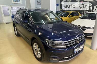 Внедорожник / Кроссовер Volkswagen Tiguan 2017 в Киеве