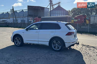 Внедорожник / Кроссовер Volkswagen Tiguan 2018 в Попельне