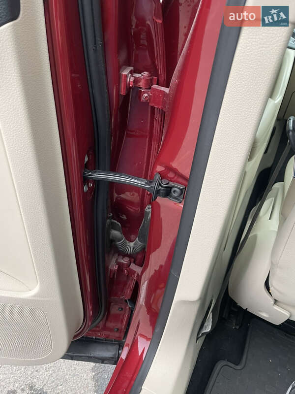 Внедорожник / Кроссовер Volkswagen Tiguan 2012 в Буче