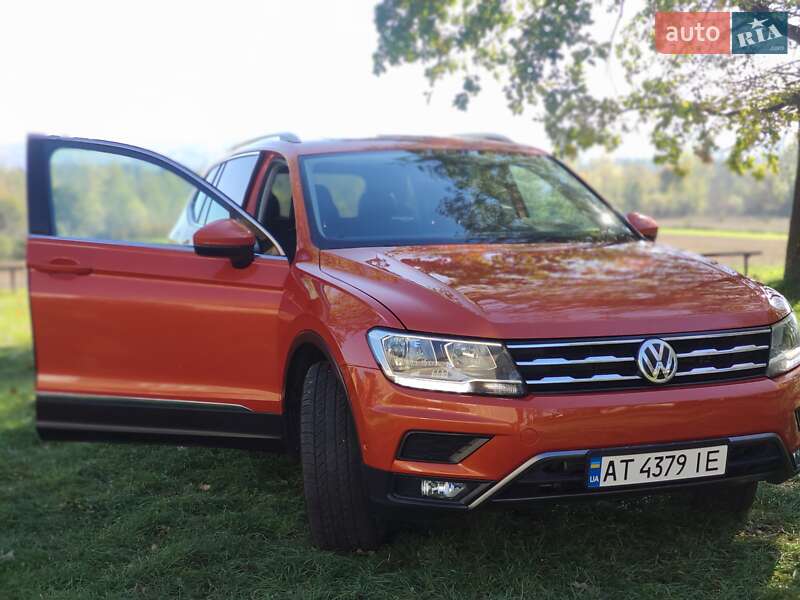 Внедорожник / Кроссовер Volkswagen Tiguan 2017 в Ивано-Франковске