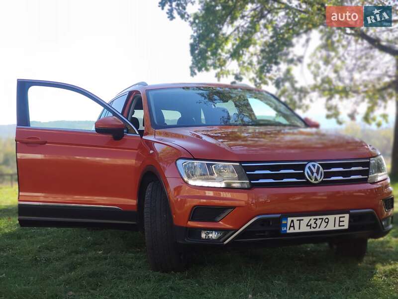 Внедорожник / Кроссовер Volkswagen Tiguan 2017 в Ивано-Франковске