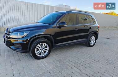 Позашляховик / Кросовер Volkswagen Tiguan 2016 в Львові