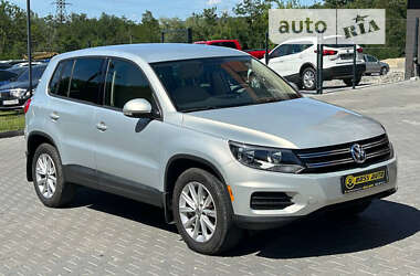 Внедорожник / Кроссовер Volkswagen Tiguan 2013 в Черновцах