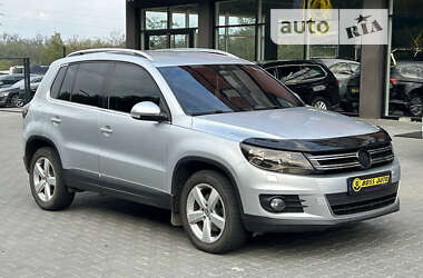 Позашляховик / Кросовер Volkswagen Tiguan 2013 в Чернівцях