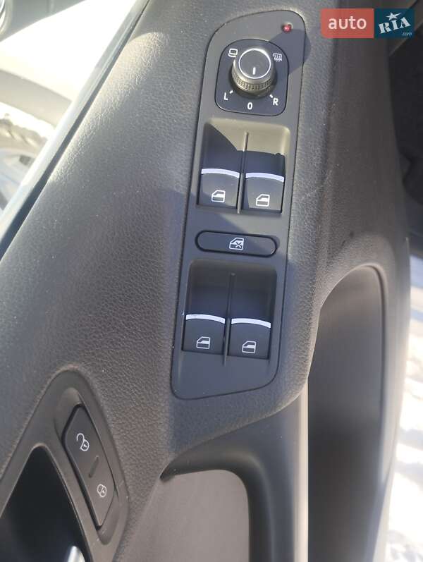 Внедорожник / Кроссовер Volkswagen Tiguan 2017 в Полтаве