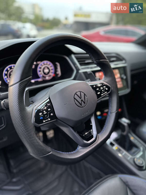 Внедорожник / Кроссовер Volkswagen Tiguan 2022 в Днепре