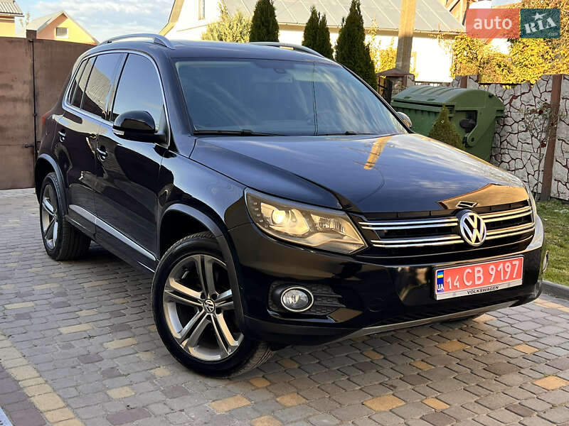 Внедорожник / Кроссовер Volkswagen Tiguan 2016 в Львове