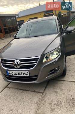 Позашляховик / Кросовер Volkswagen Tiguan 2009 в Тячеві