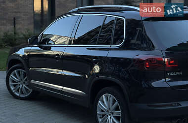 Внедорожник / Кроссовер Volkswagen Tiguan 2012 в Ивано-Франковске