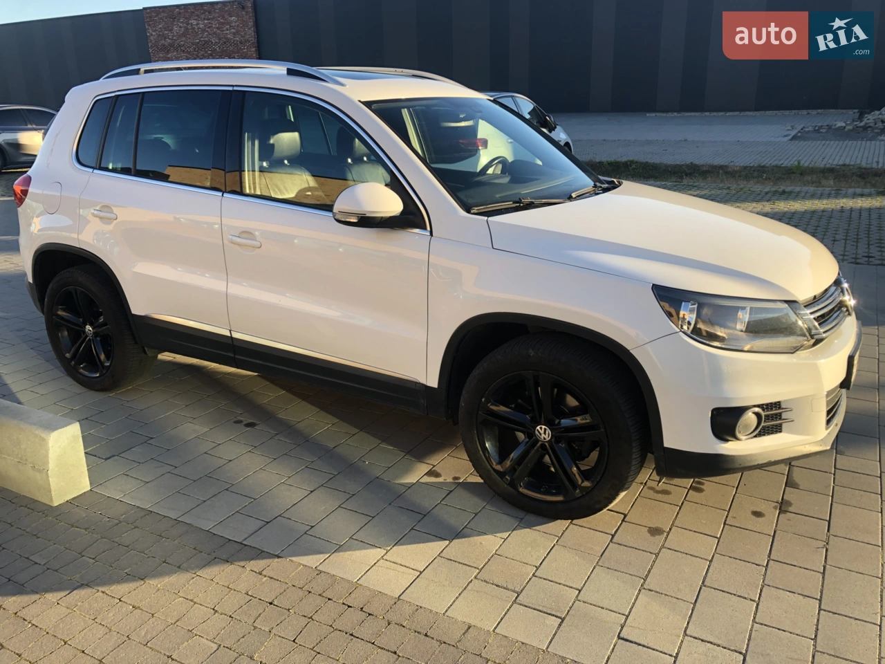 2013 Volkswagen Tiguan - мініатюра 22