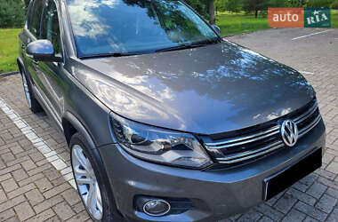 Позашляховик / Кросовер Volkswagen Tiguan 2014 в Ужгороді