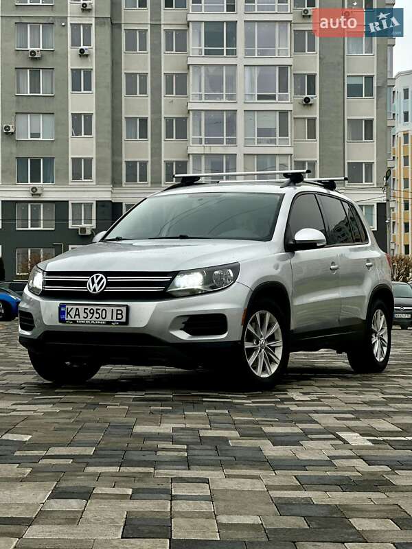 Позашляховик / Кросовер Volkswagen Tiguan 2017 в Ірпені