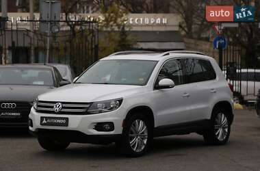 Позашляховик / Кросовер Volkswagen Tiguan 2014 в Києві