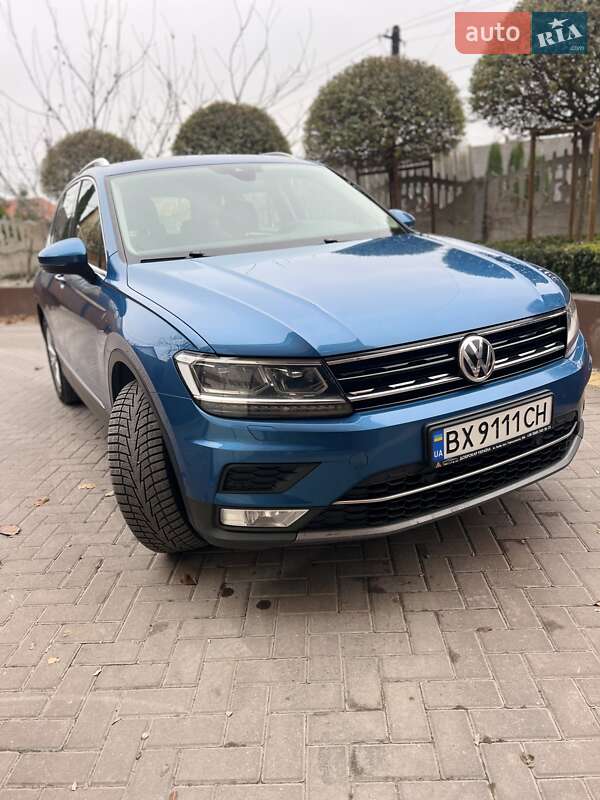 Позашляховик / Кросовер Volkswagen Tiguan 2017 в Хмельницькому