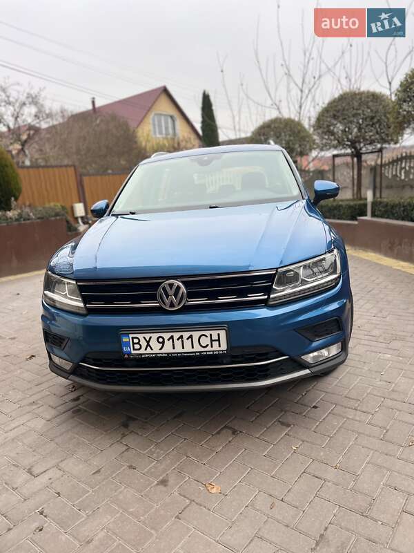 Позашляховик / Кросовер Volkswagen Tiguan 2017 в Хмельницькому