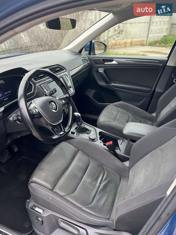Позашляховик / Кросовер Volkswagen Tiguan 2017 в Хмельницькому