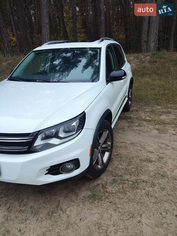 Позашляховик / Кросовер Volkswagen Tiguan 2016 в Богуславі
