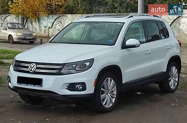 Внедорожник / Кроссовер Volkswagen Tiguan 2016 в Львове