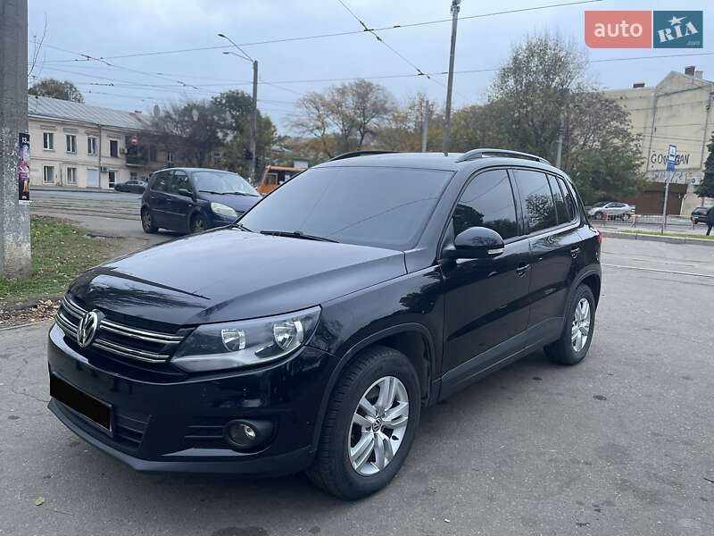 Внедорожник / Кроссовер Volkswagen Tiguan 2014 в Одессе