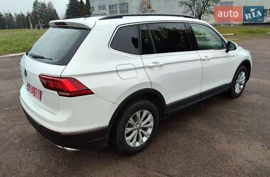 Внедорожник / Кроссовер Volkswagen Tiguan 2018 в Ровно