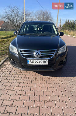 Позашляховик / Кросовер Volkswagen Tiguan 2010 в Хмельницькому