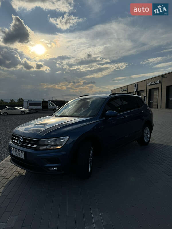 Внедорожник / Кроссовер Volkswagen Tiguan 2018 в Глыбокой