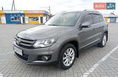 Внедорожник / Кроссовер Volkswagen Tiguan 2014 в Житомире