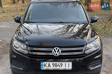 Внедорожник / Кроссовер Volkswagen Tiguan 2016 в Каменке