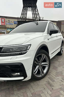 Позашляховик / Кросовер Volkswagen Tiguan 2020 в Харкові