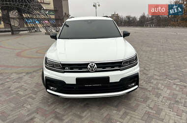 Позашляховик / Кросовер Volkswagen Tiguan 2020 в Харкові