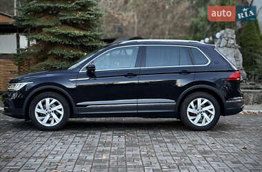 Внедорожник / Кроссовер Volkswagen Tiguan 2021 в Дрогобыче