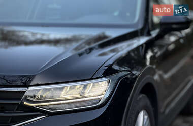 Внедорожник / Кроссовер Volkswagen Tiguan 2021 в Дрогобыче