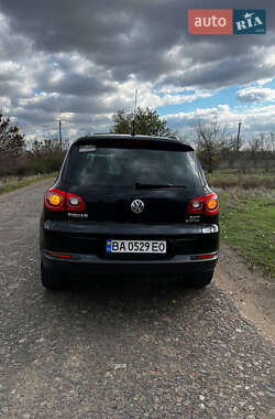 Внедорожник / Кроссовер Volkswagen Tiguan 2008 в Николаеве