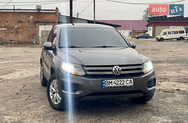 Внедорожник / Кроссовер Volkswagen Tiguan 2012 в Сумах