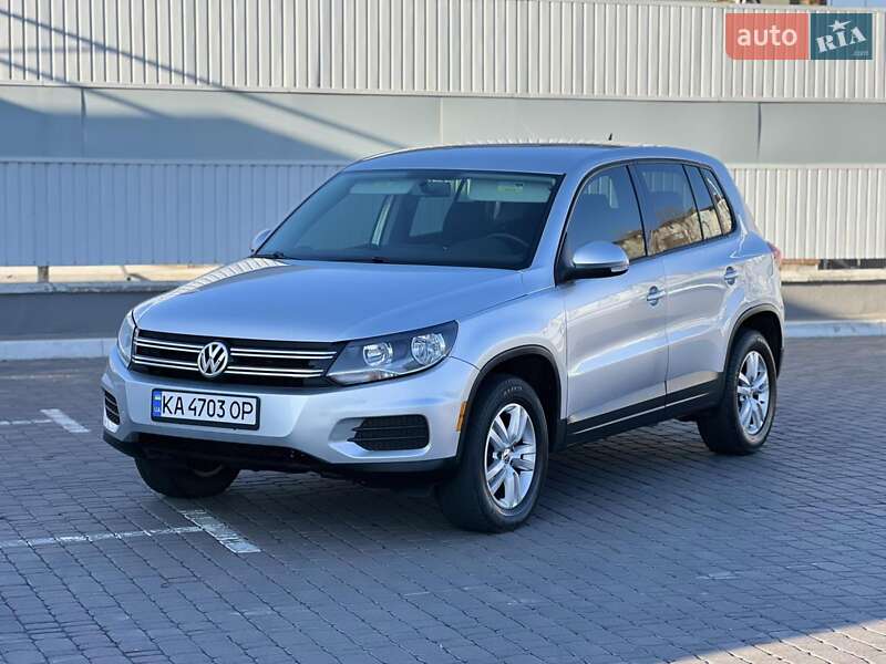 Внедорожник / Кроссовер Volkswagen Tiguan 2012 в Конотопе