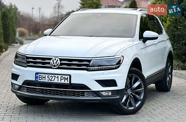 Внедорожник / Кроссовер Volkswagen Tiguan 2018 в Одессе