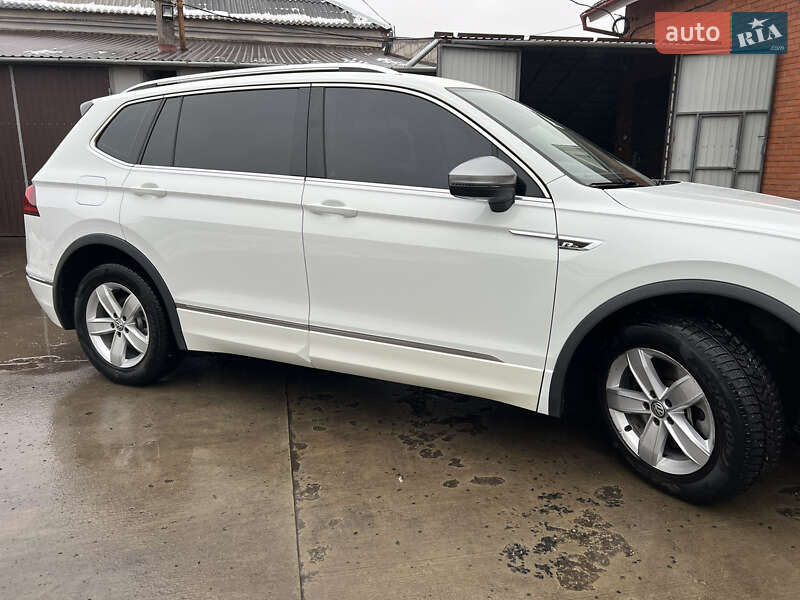 Внедорожник / Кроссовер Volkswagen Tiguan 2018 в Бердичеве