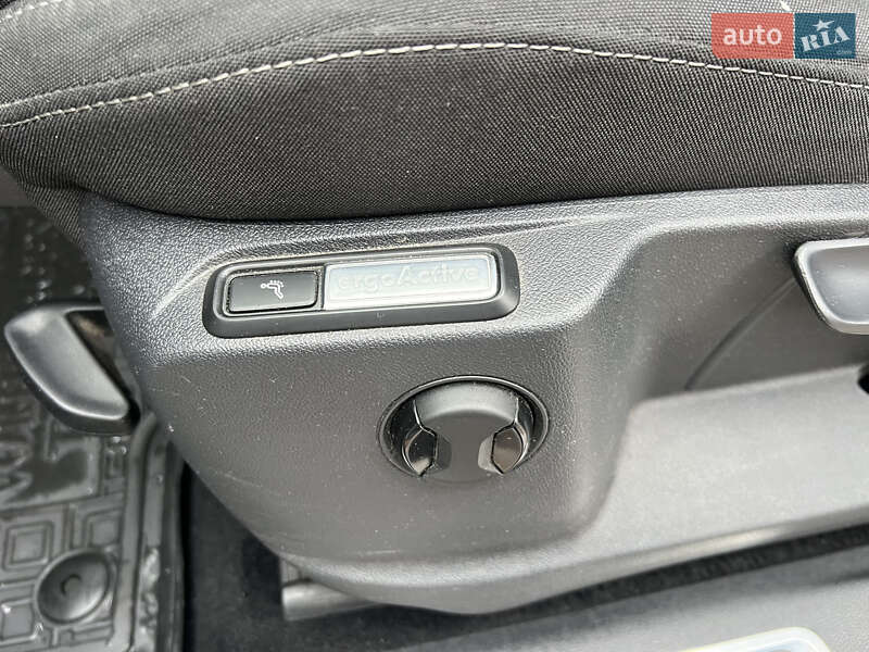 Внедорожник / Кроссовер Volkswagen Tiguan 2018 в Бердичеве