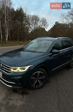 Внедорожник / Кроссовер Volkswagen Tiguan 2021 в Ковеле