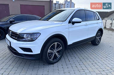 Внедорожник / Кроссовер Volkswagen Tiguan 2016 в Ивано-Франковске